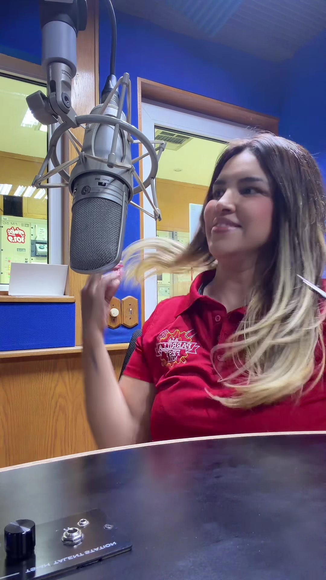 @alejandrasuarez_radio