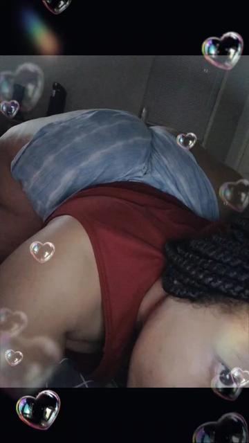 @lil_hips_lil_thighs_69