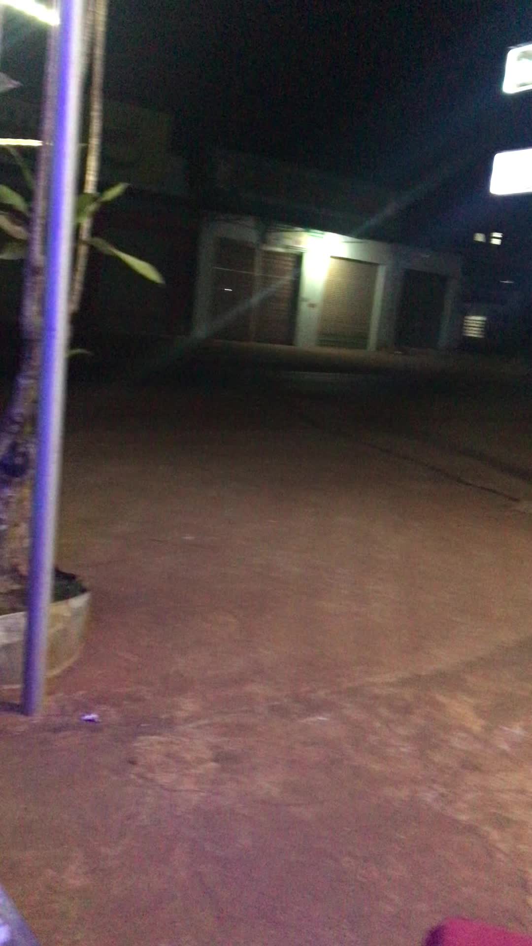 @Phi nhòn 🐿