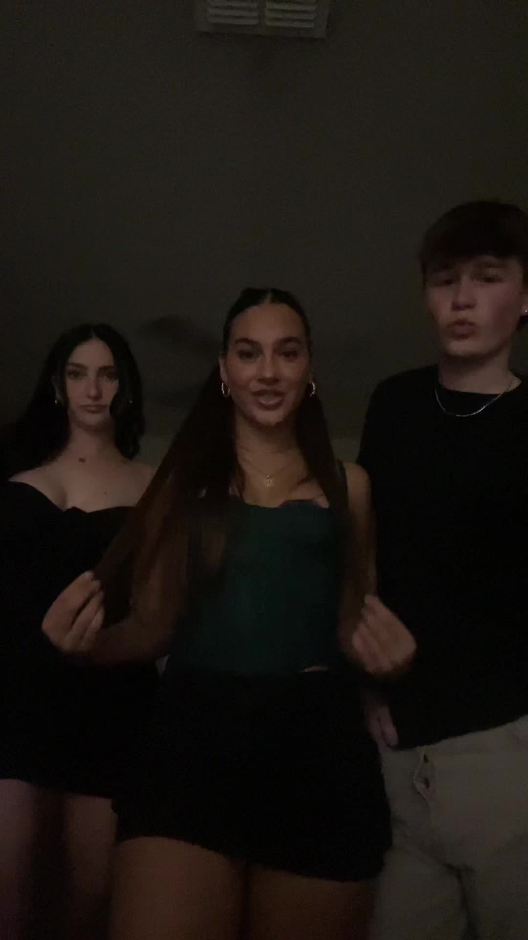 @bellamdelarosaa