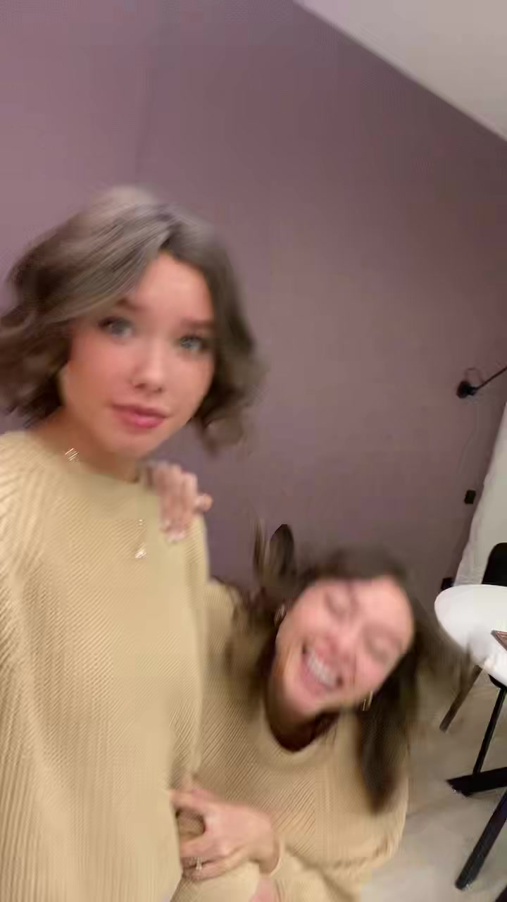 @Olimi_twins