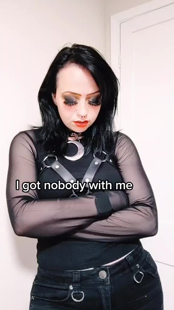 @Violet