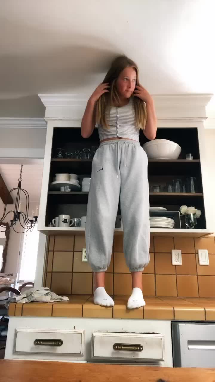 @shake.ur.boootty