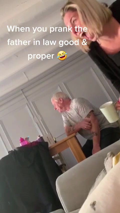 @Claire Szczesny