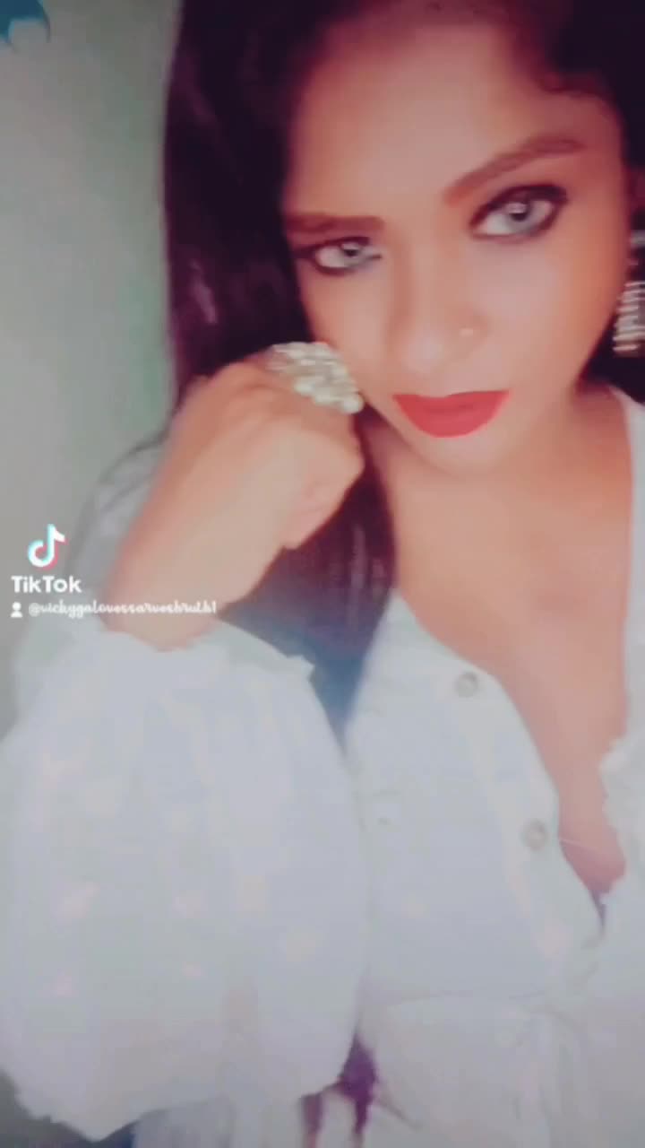 @VickyGal