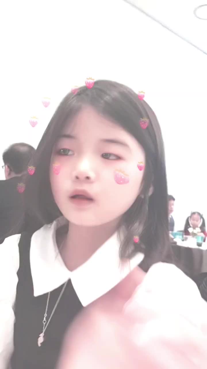 @응 니얼굴 윤겔라
