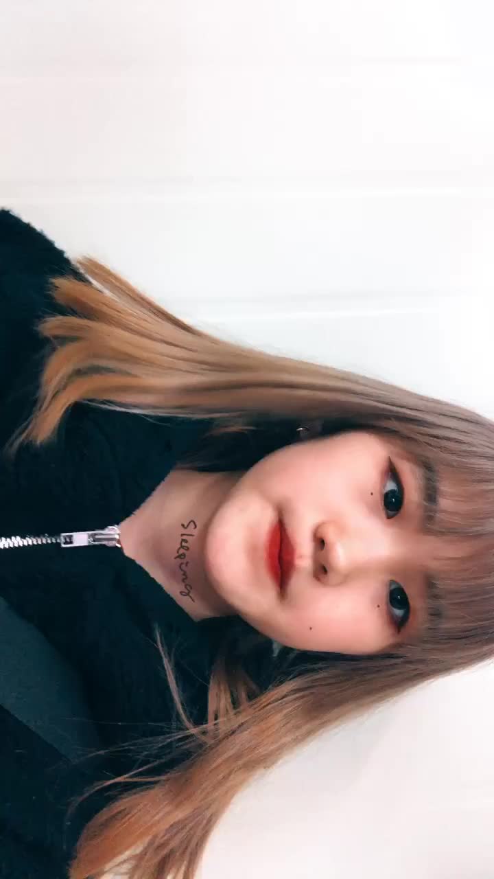 @𝐂𝐇𝐋𝐎𝐄_💟