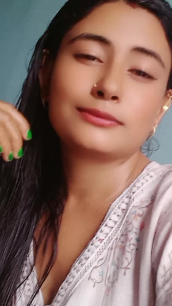 @Naina Kc915