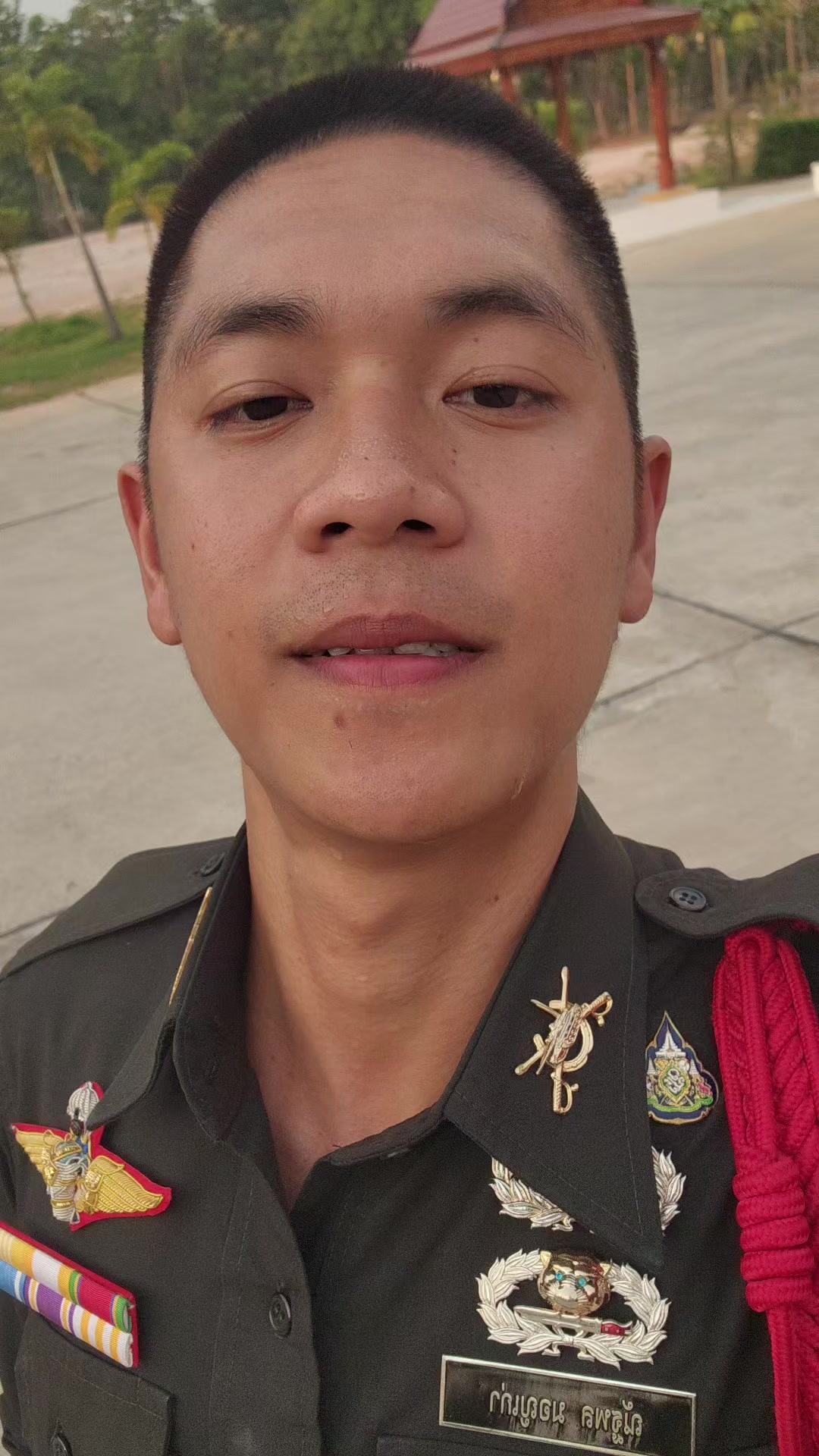 @Nut_