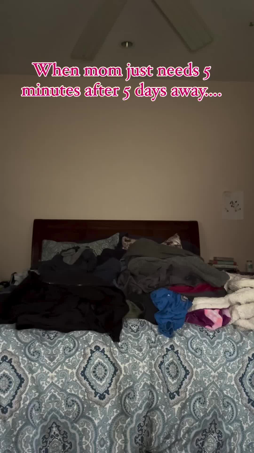 @Giant Hoodies
