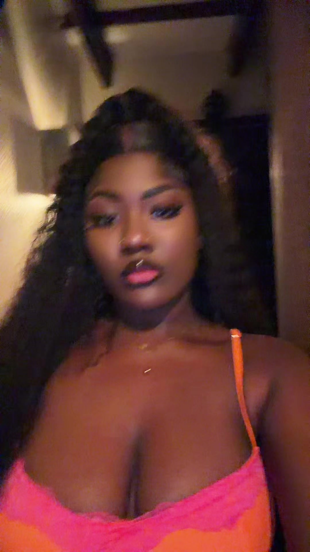 @black_La☺️🥺♥️