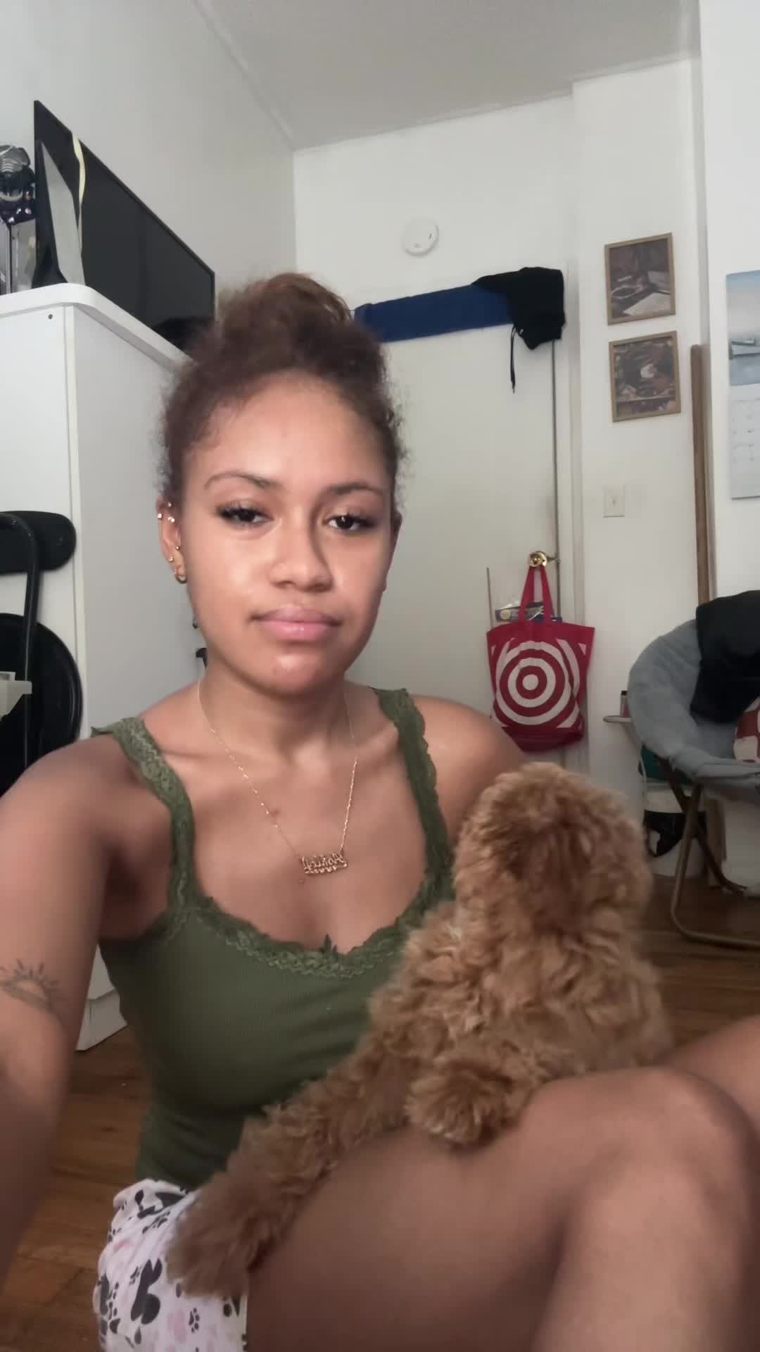 @Myleftcheeck