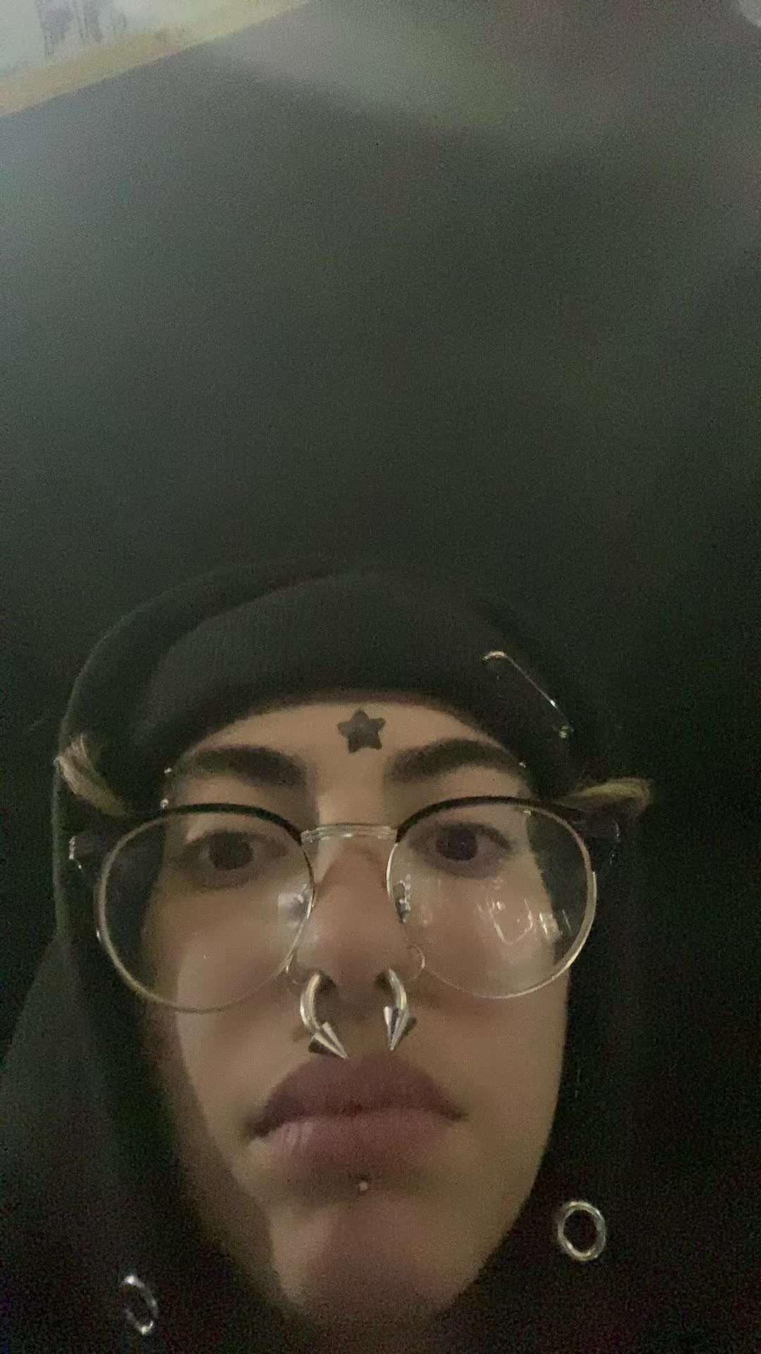 @M 0 3