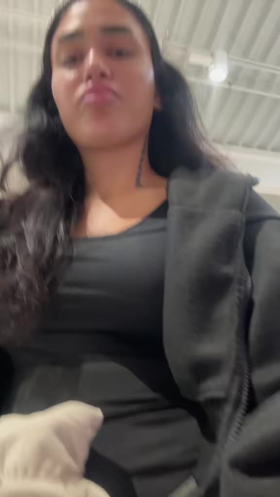 @Vinoschh