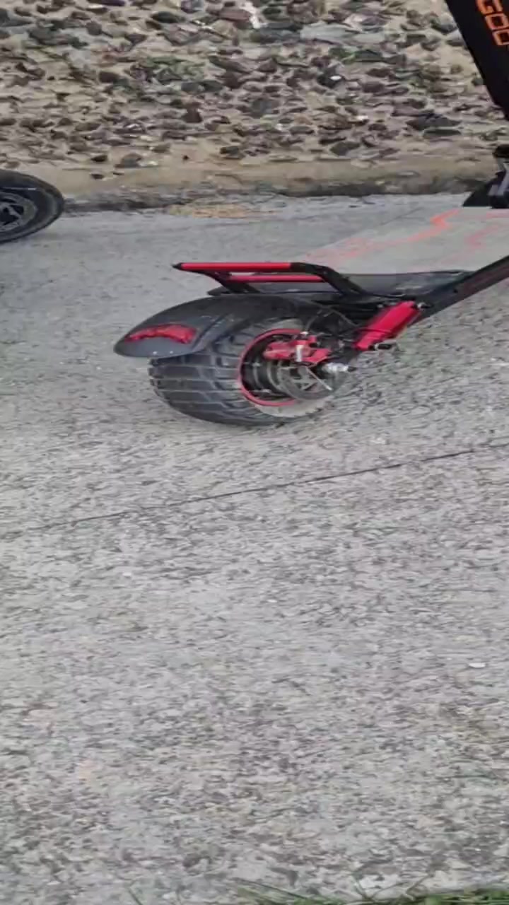 @MAX18