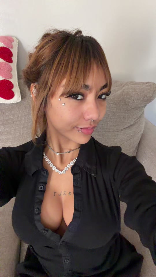 @Angietowers