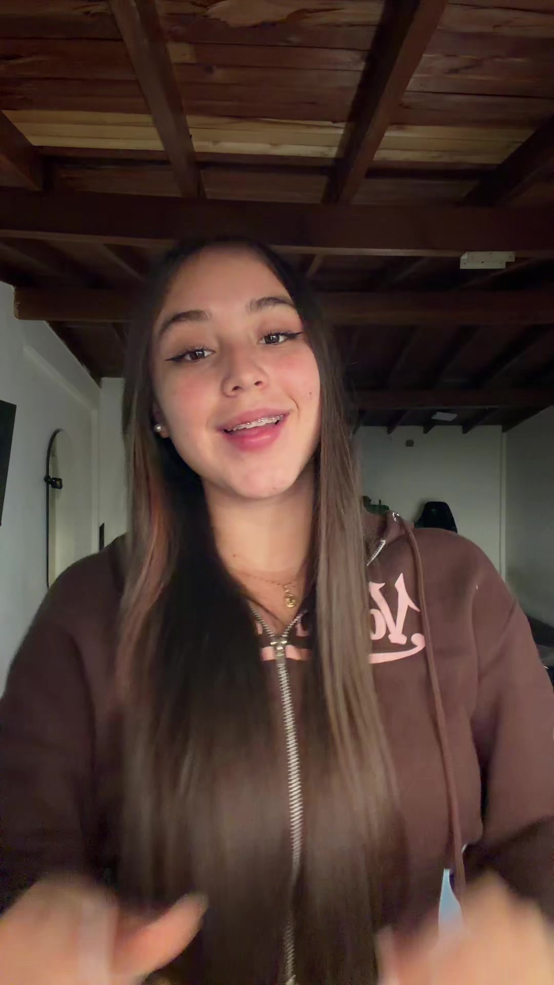 @Abysico