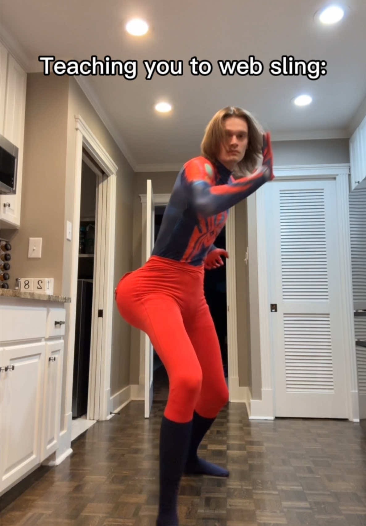 @adamoz_cos