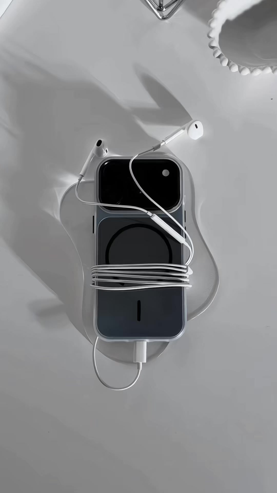 @𝑴𝑨𝑹𝑳𝑺 & 𝑪𝑶.