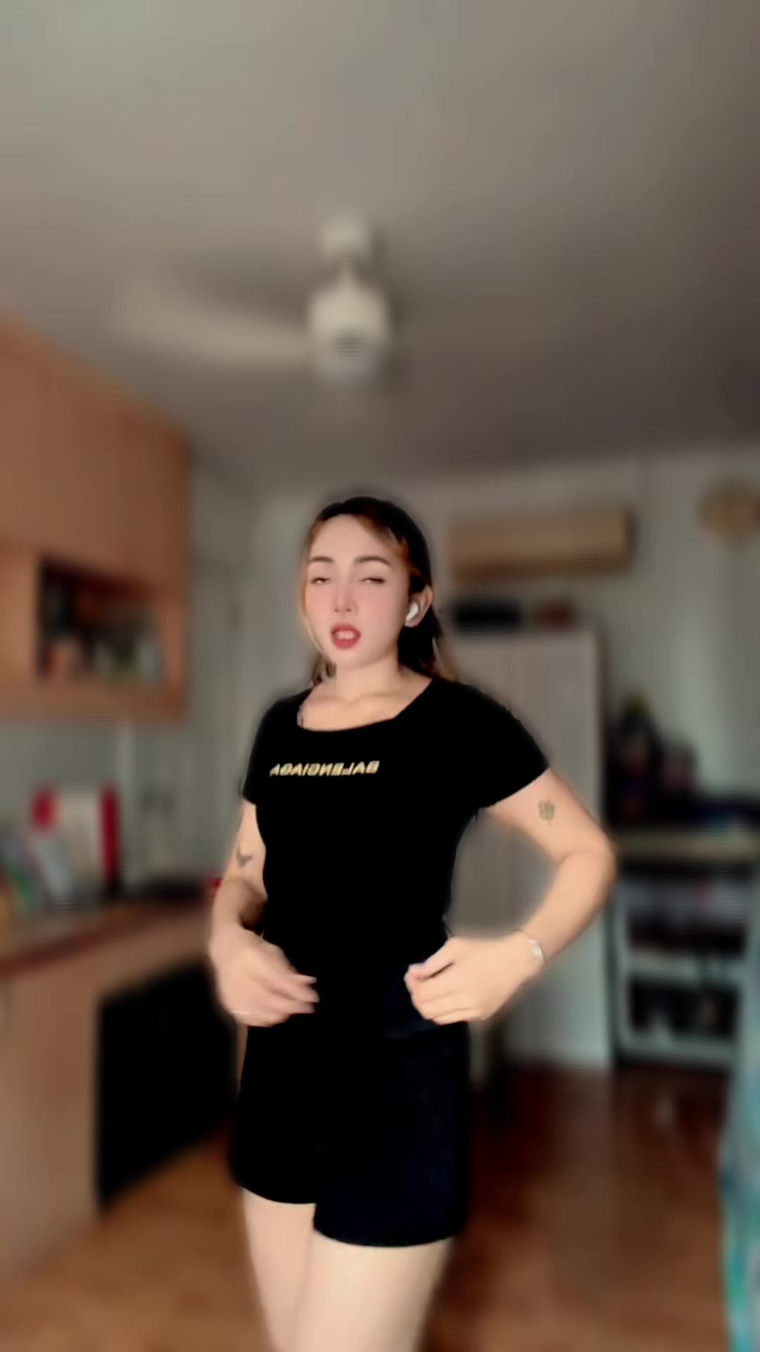 @โฌ๐๐ฆ๐๐๐๐๐๐