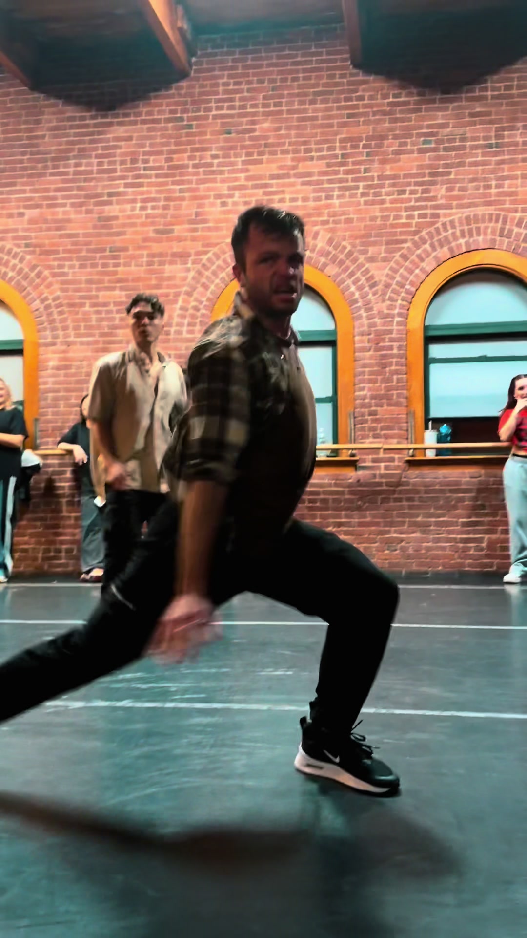 @alexmolledance
