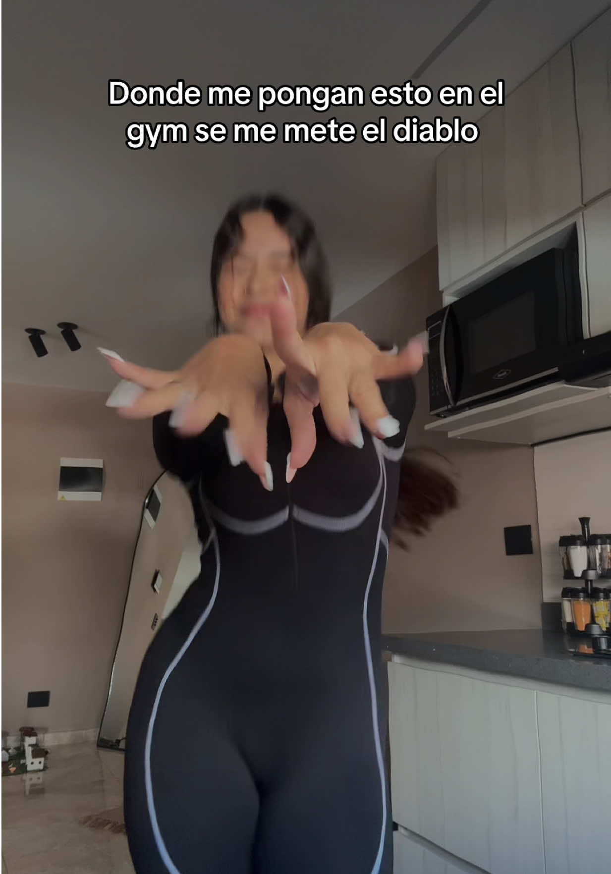 @meghan_gomez