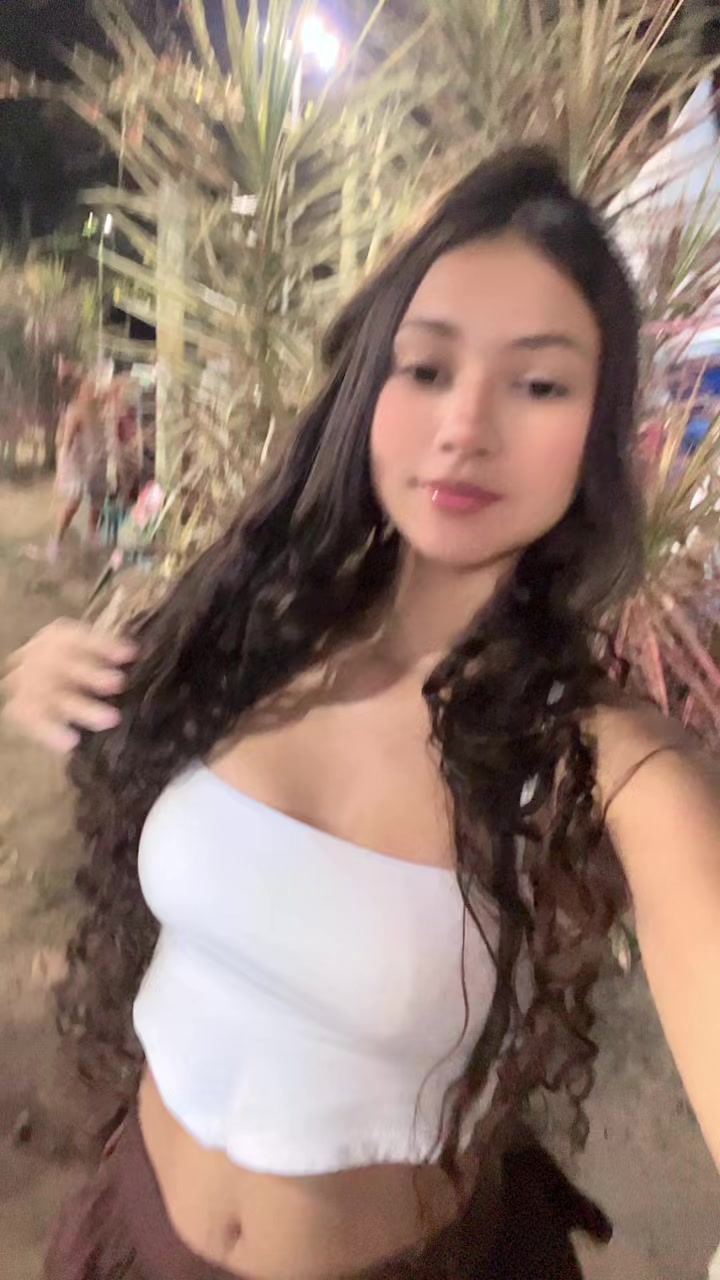 @ana lara