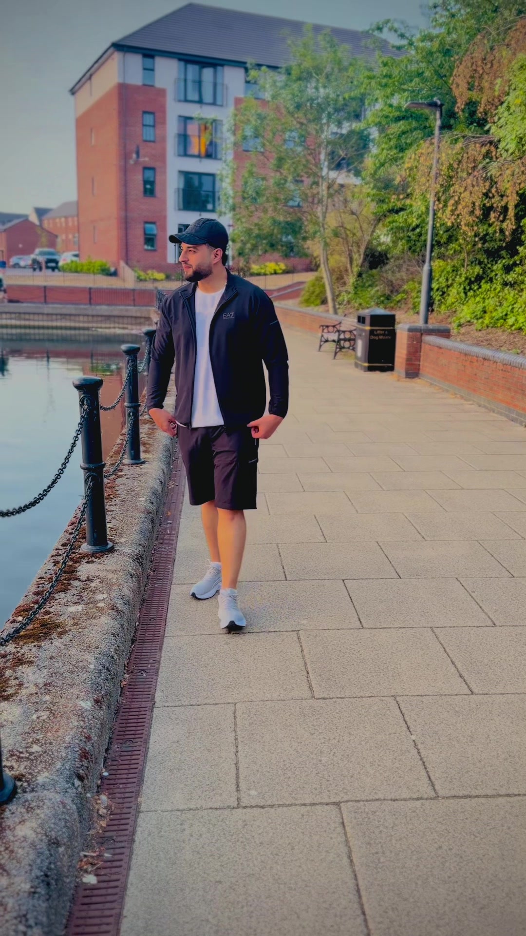 @Malik Mussawar 🇬🇧🇵🇰