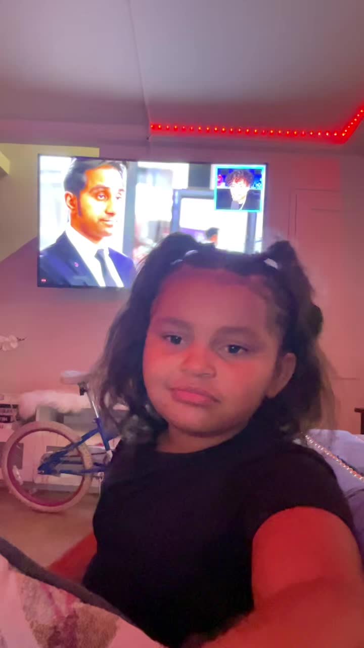 @Bella Diaz
