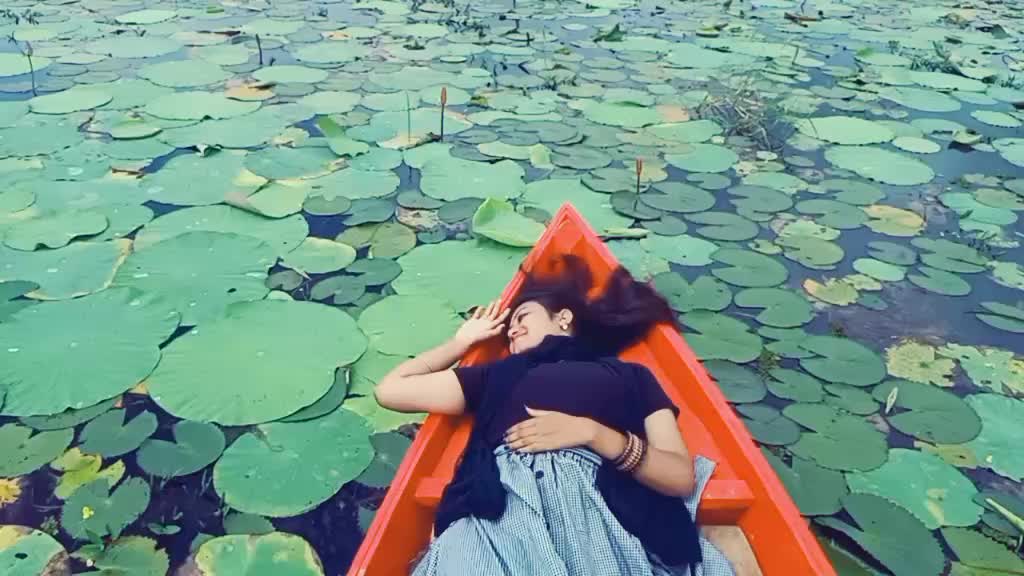 @Ananya🤍