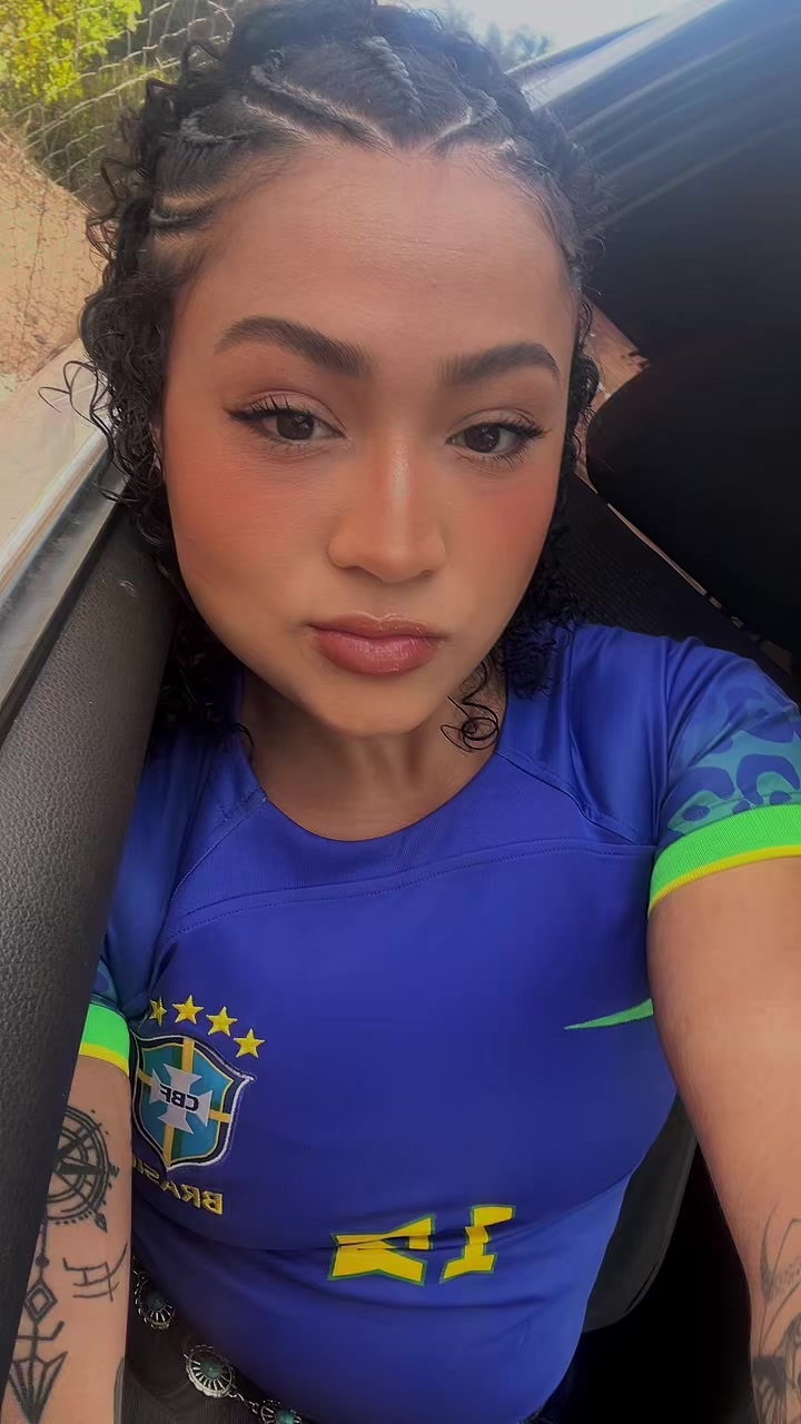 @aissa oliveira
