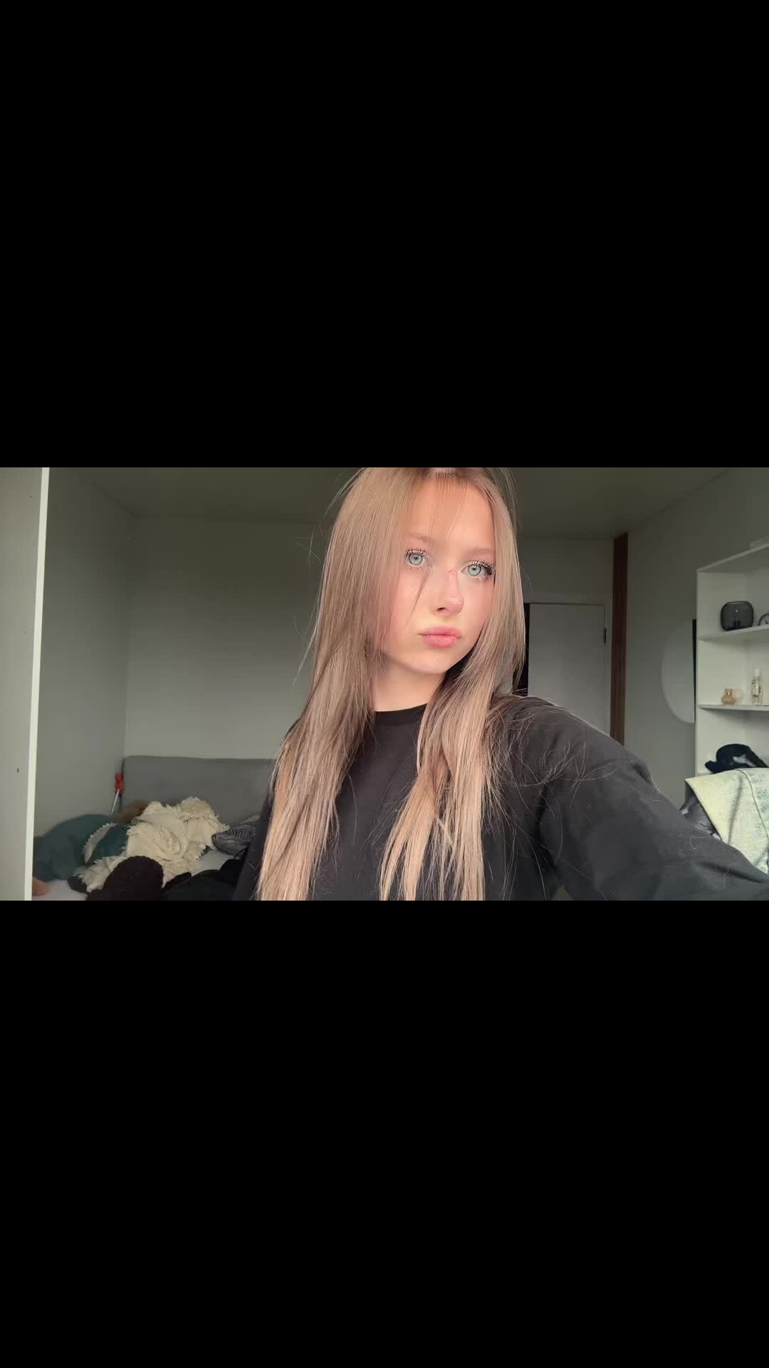 @Анжеличка