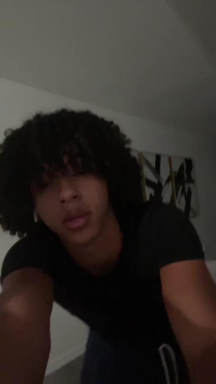 @🏚️