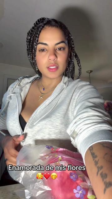 @Nikki