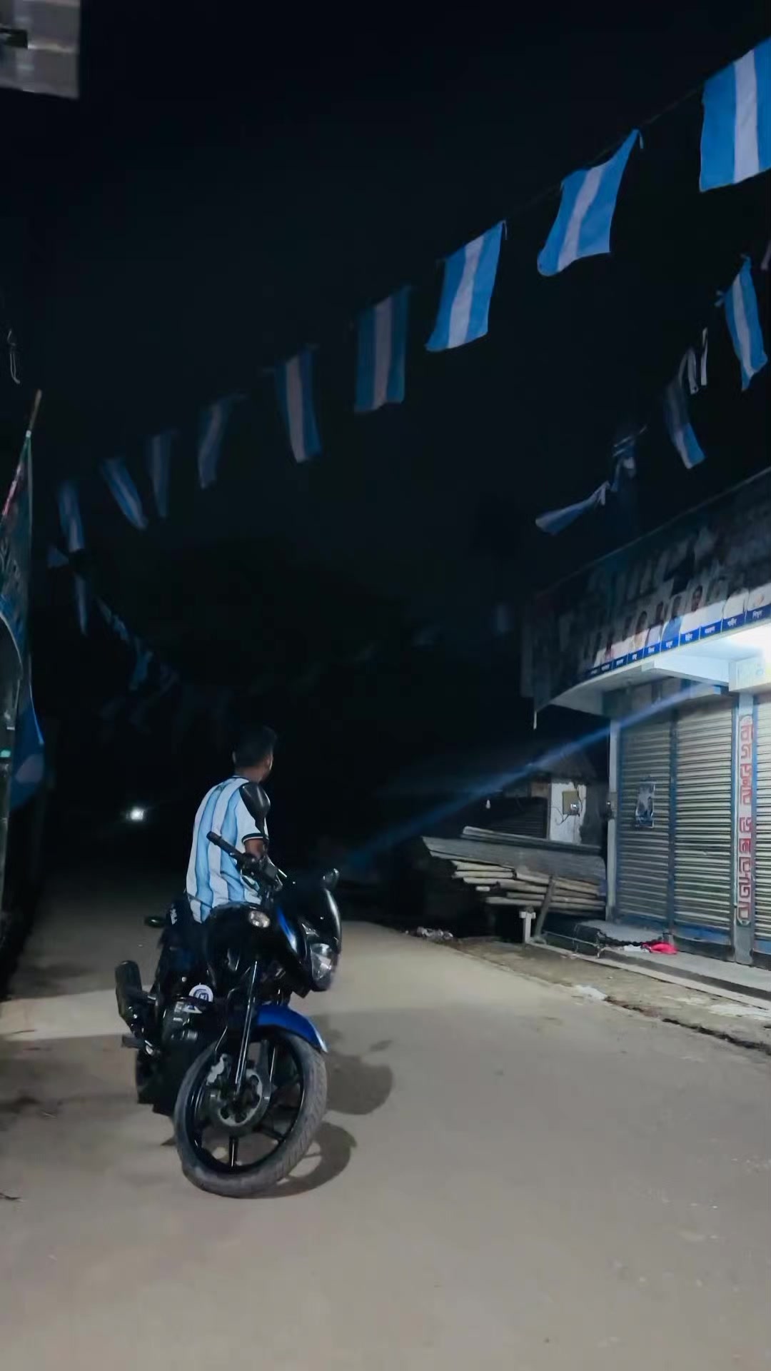 @নজরুল 🪴
