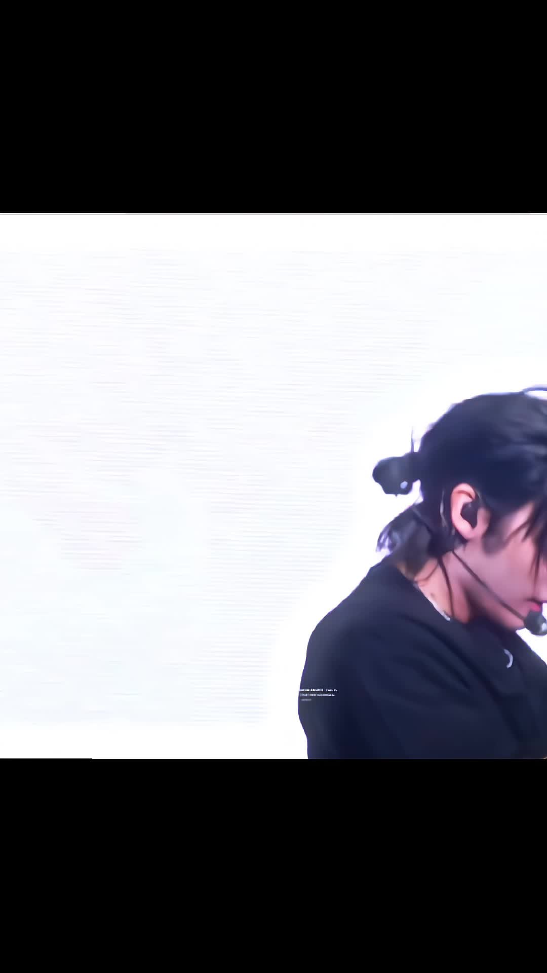 @wujistarr