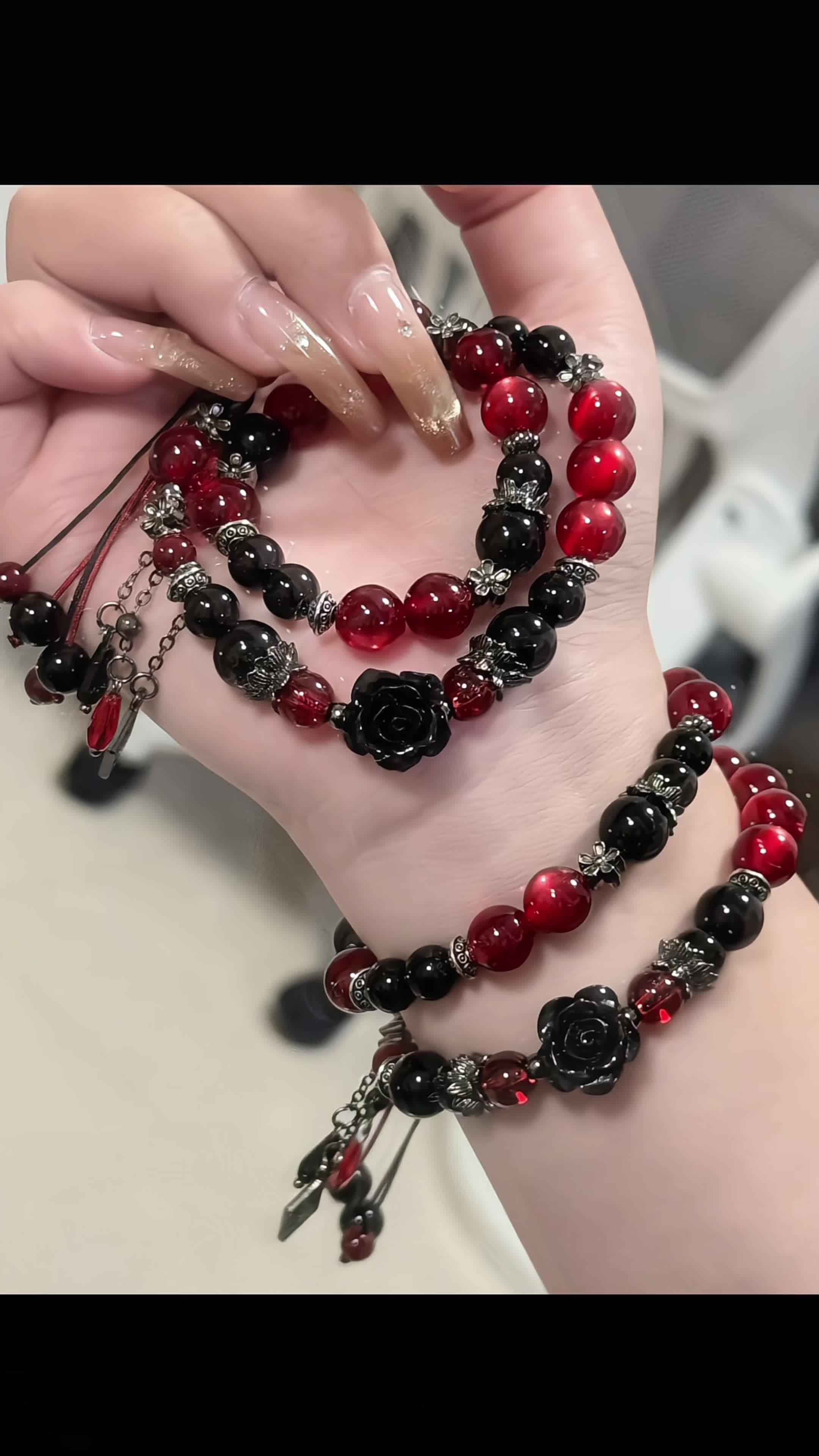 @hello.beaded
