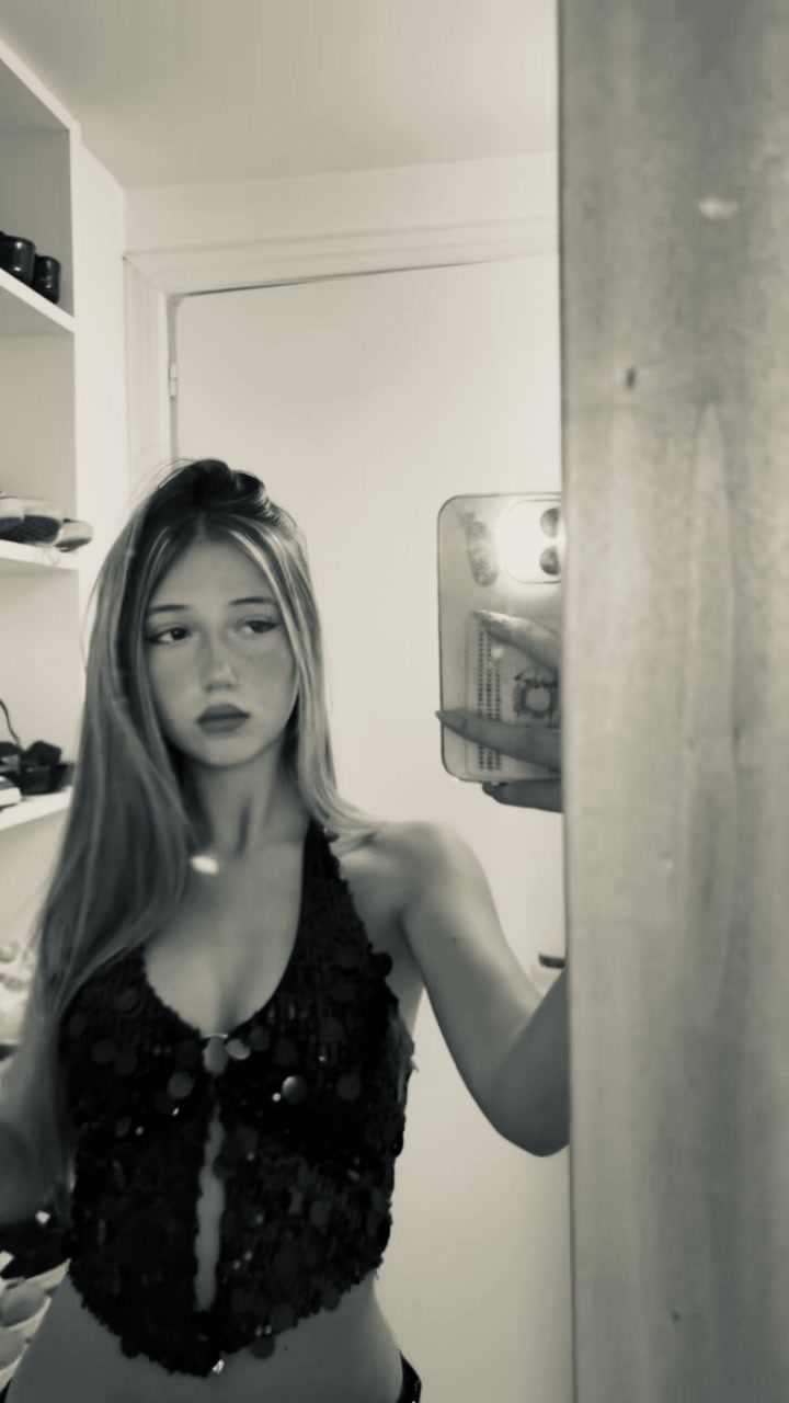 @julifrass