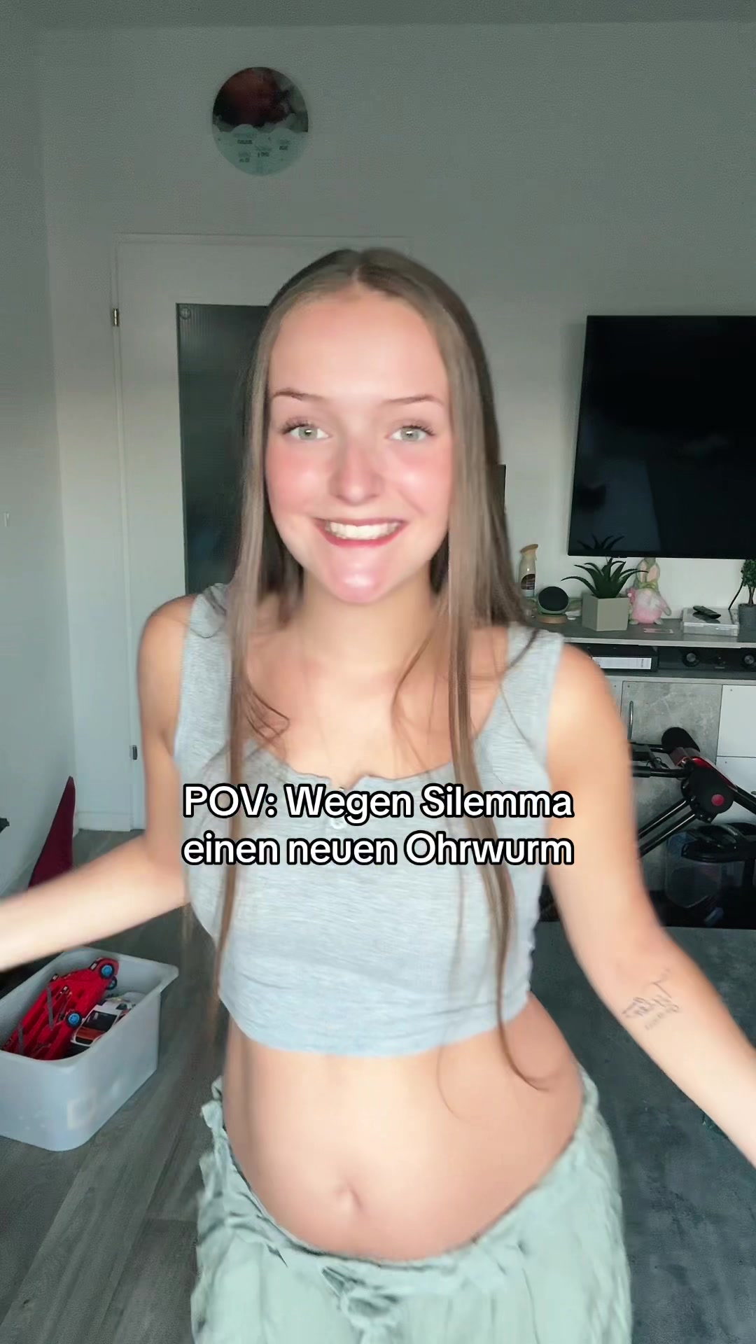 @diesetoni_