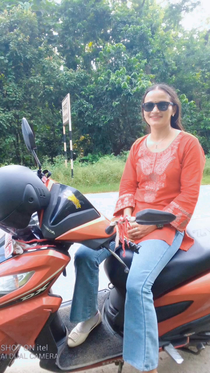 @Jenisha chhetri💝(जेनु)