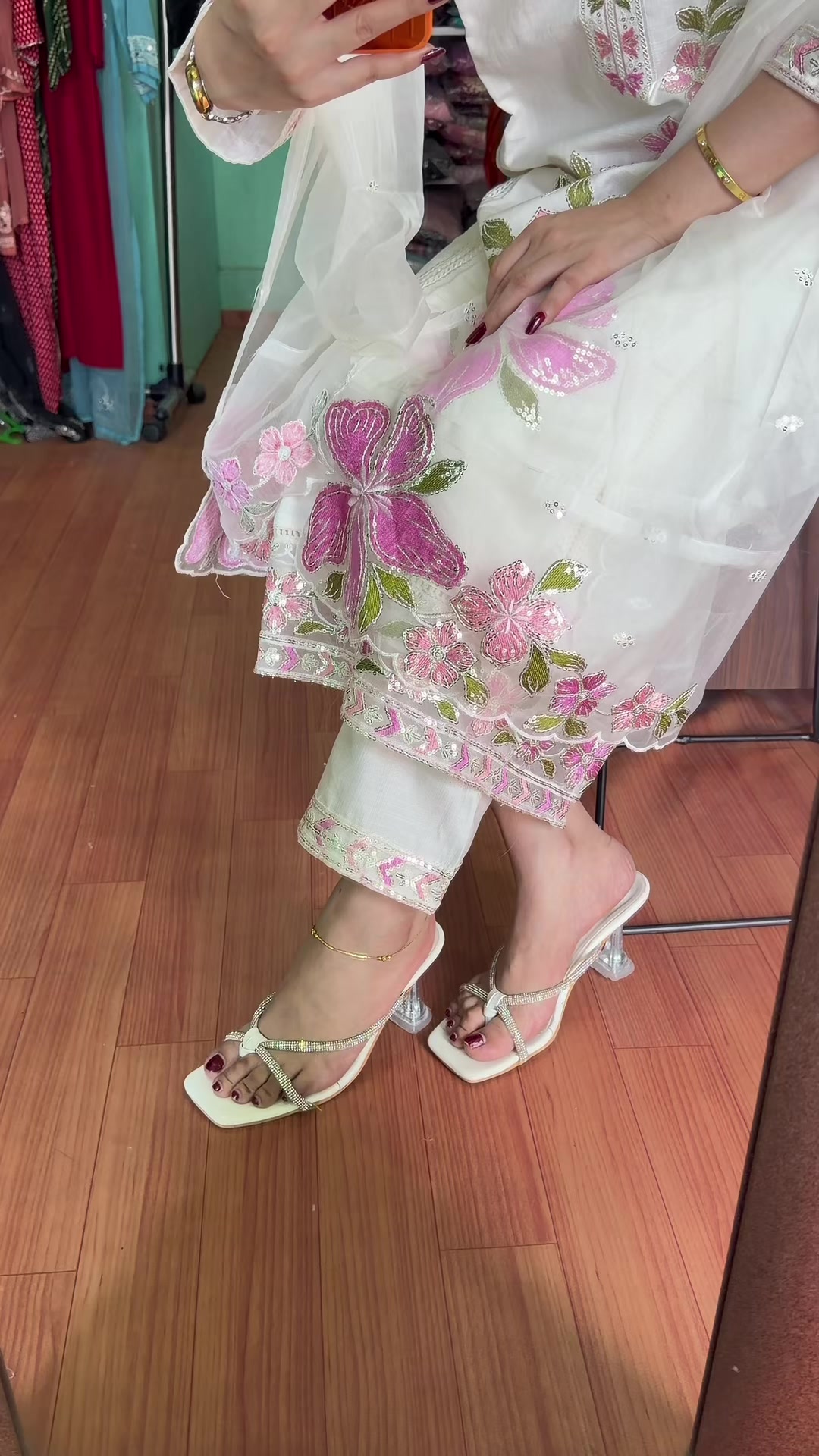 @AashmaCollection123