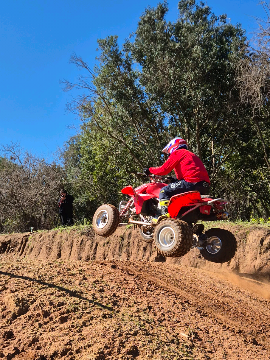 @Eructobruto