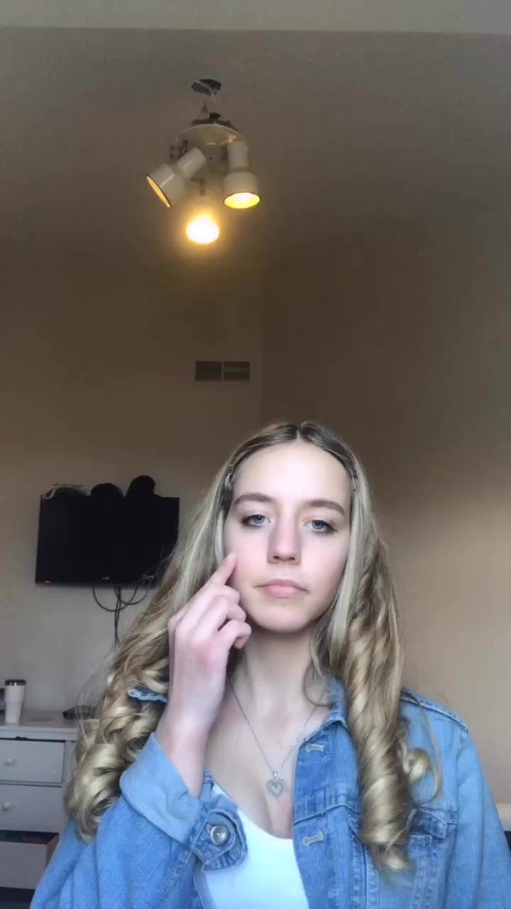 @jacquelinebrunger