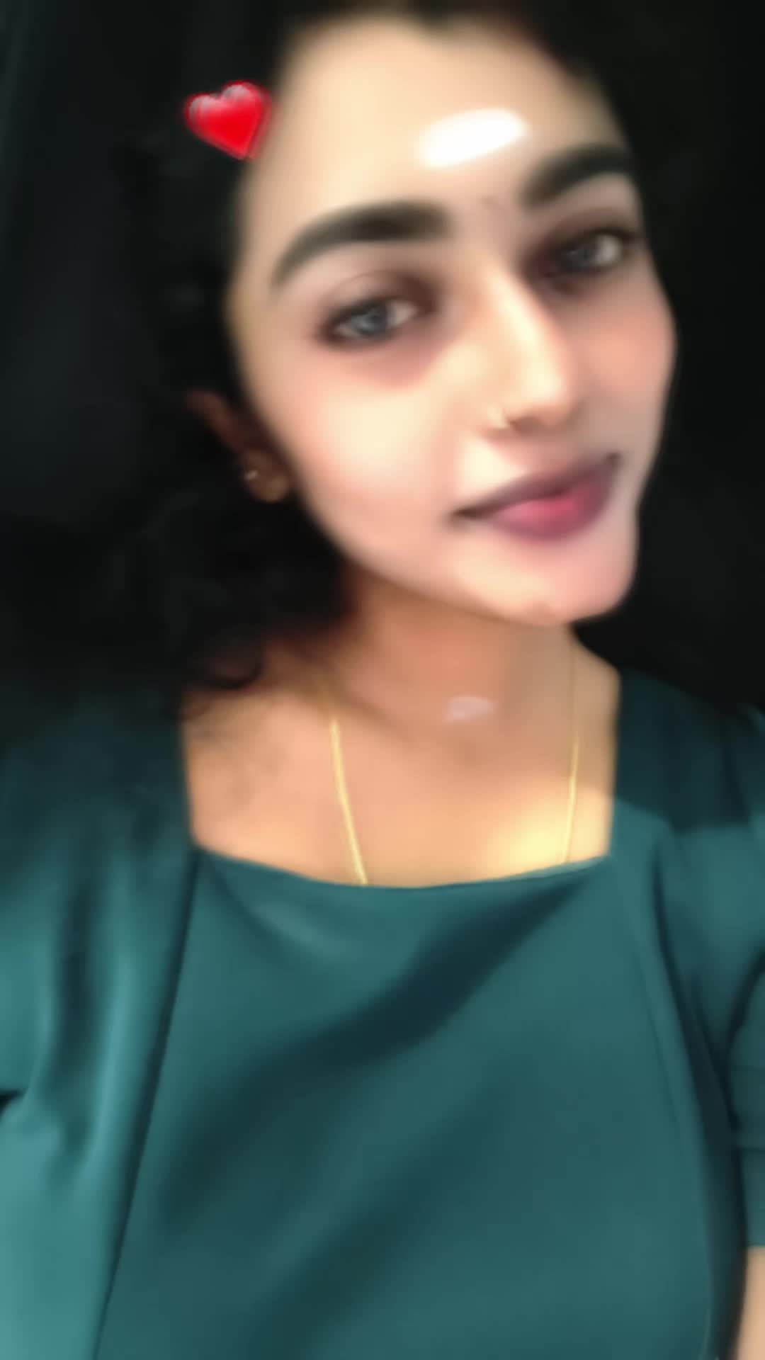 @PRIYA 🌙