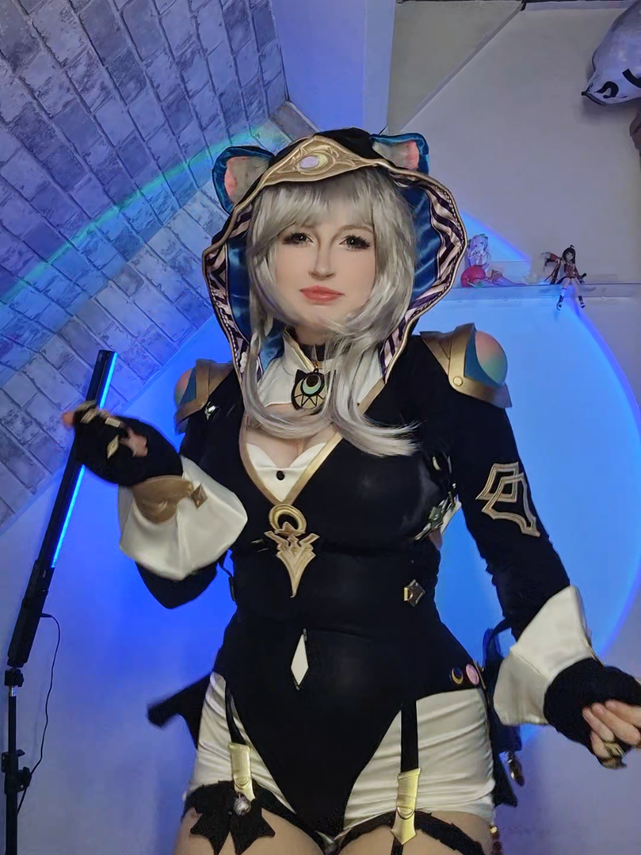 @twitch.tv/nikari_cosplay