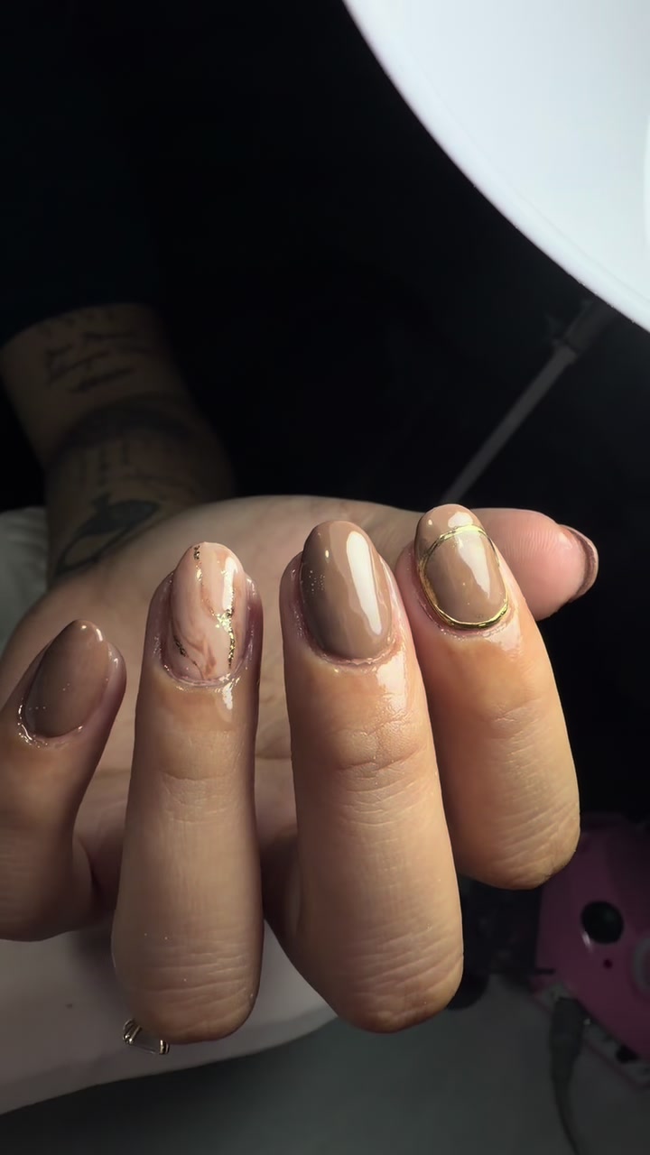 @Korynails