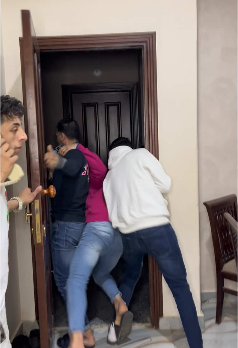 @اللمبي_المتسيط🤨