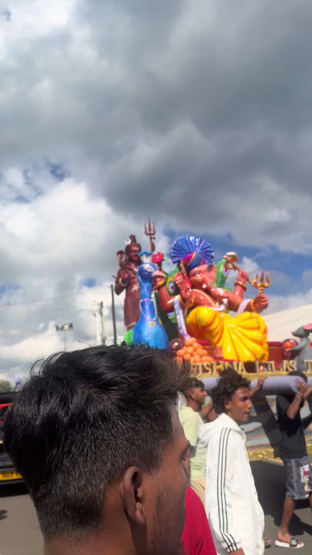 @கணேஷ்✨🍃