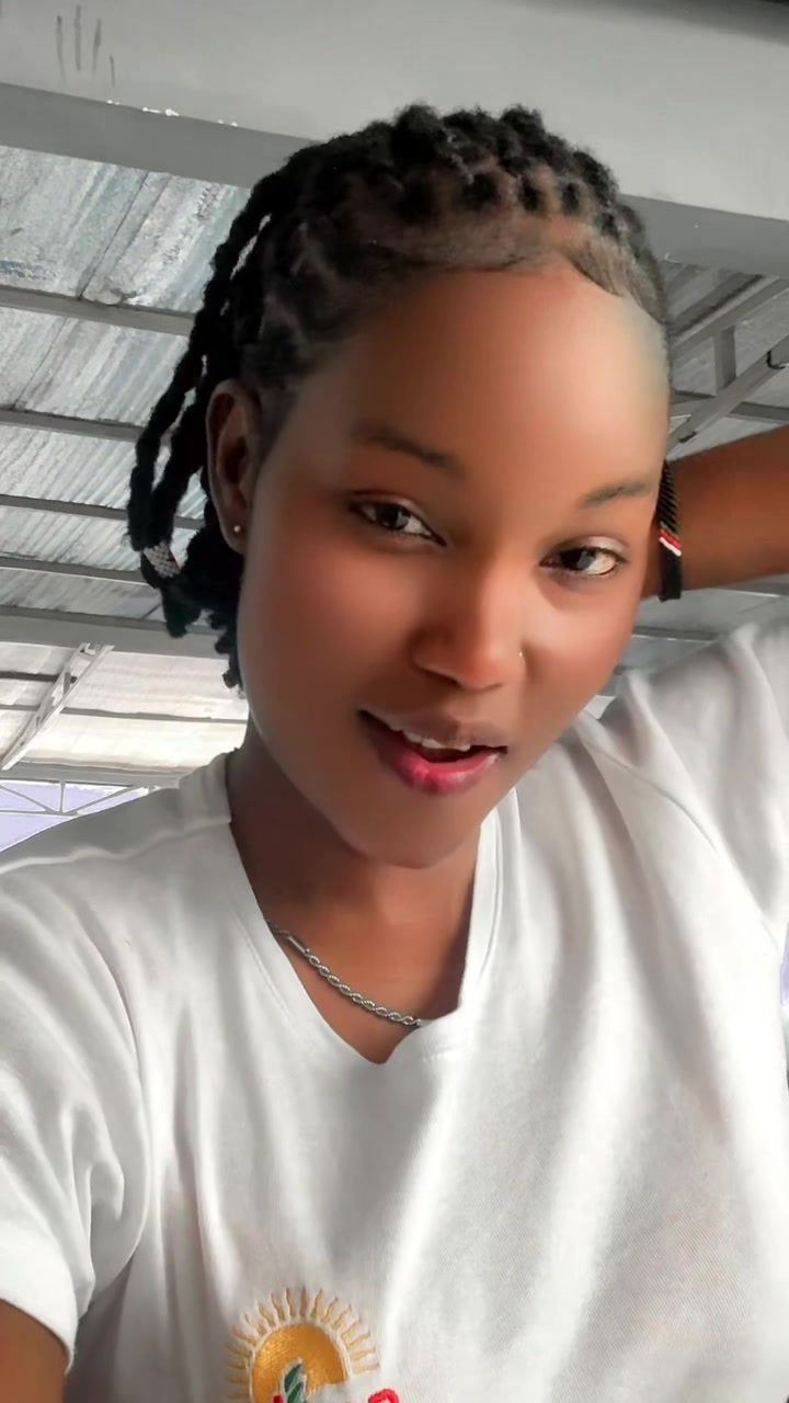 @Soniah_Empress👑