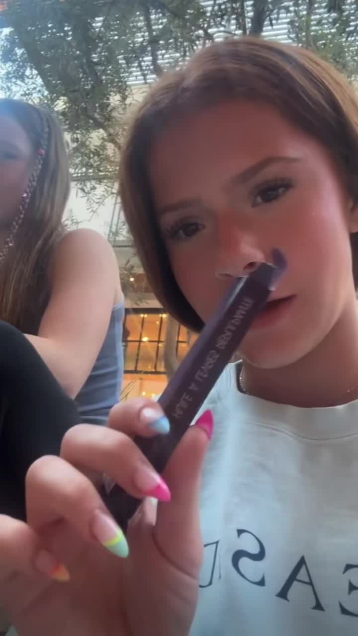 @😍.